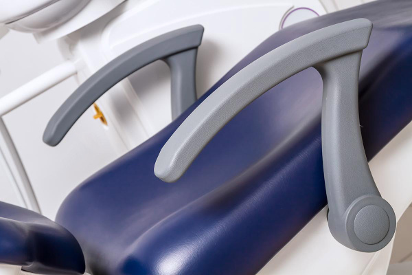 Woson WOD550 – стоматологическая установка с верхней подачей инструментов