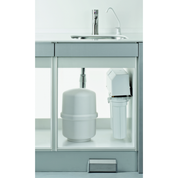 Melag MELAdem 47 - деминерализатор на основе обратного осмоса