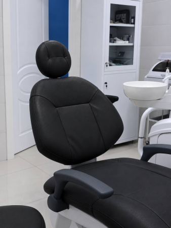 GreenMED S200 E – Стоматологическая установка с нижней подачей